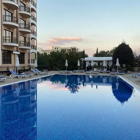 Spacious Seaview Apartments, 100m To The Apartment *